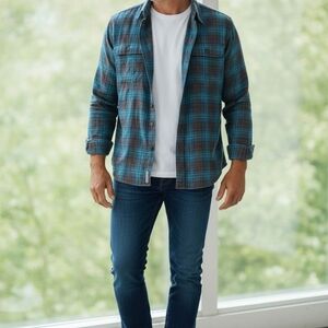 Patagonia Blue and Green Plaid Shirt Size Large